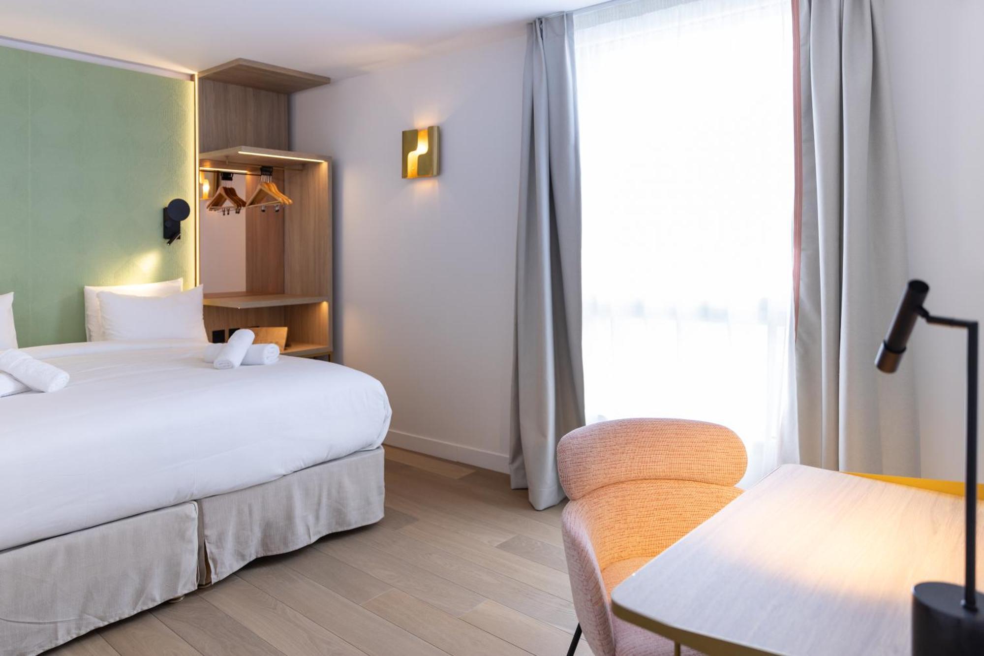 Hotel Kyriad Prestige Paris Asnieres Exterior foto