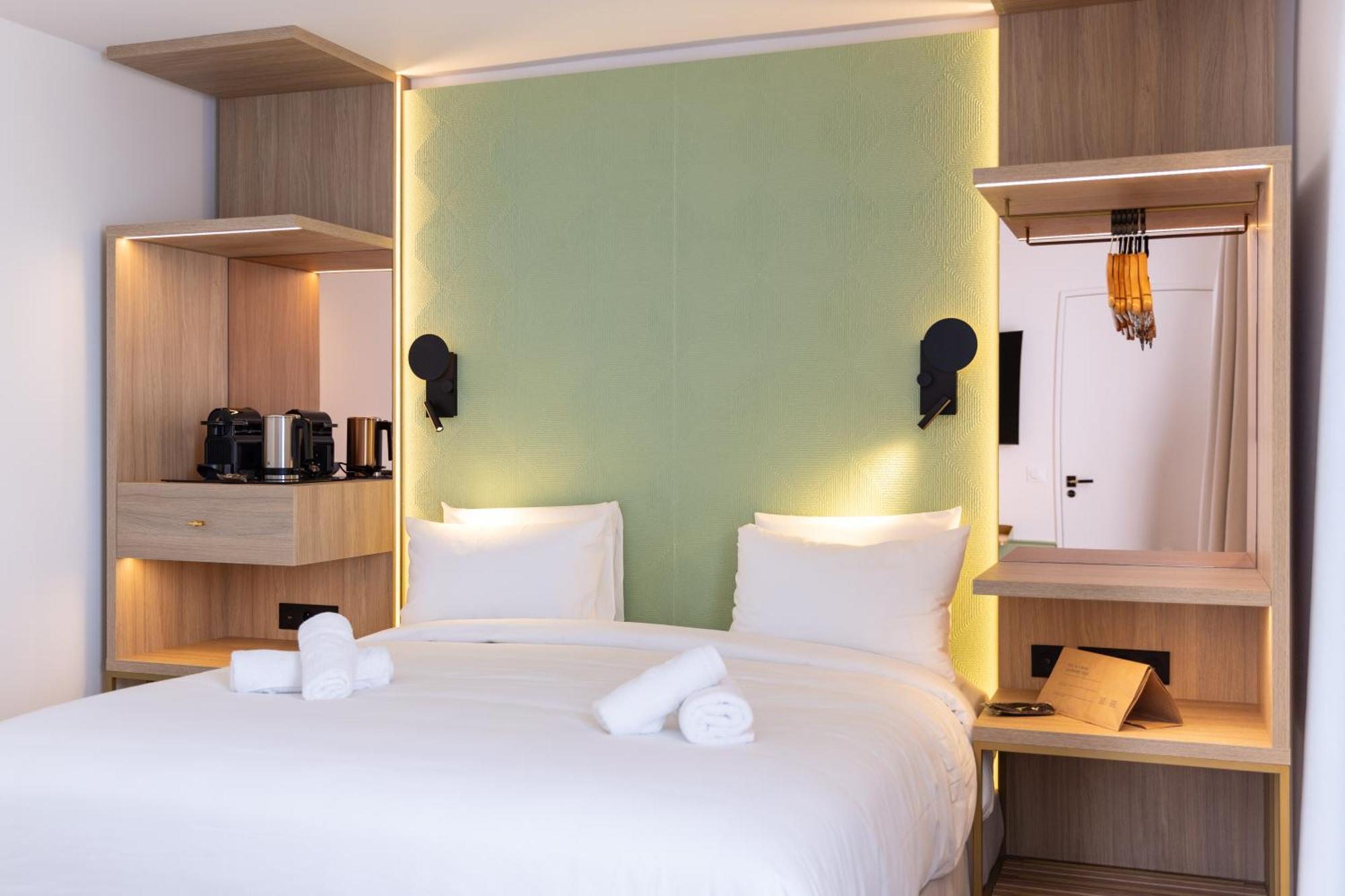 Hotel Kyriad Prestige Paris Asnieres Exterior foto